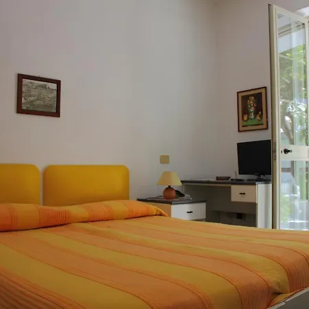 Casa Mazzella Готель 2*