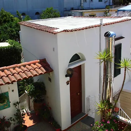 Готель Casa Mazzella